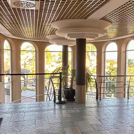 Imperial Park Apartment *